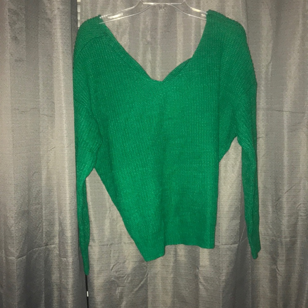 Green twisted back sweater